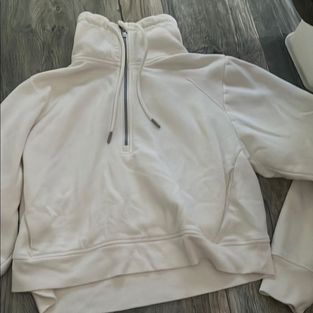 White Women's Pullover Sweater